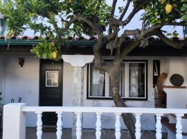 Casa do Limoeiro - Quartos, hotel in Golegã