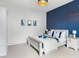 Cosy 6-BR home, Monthly Savings, Free Parking, מלון בNether Edge