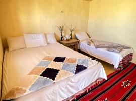 مخيمات وادى الريان بالفيوم, luxusní stan v destinaci Qaryat Ḩātim aţ Ţāʼī