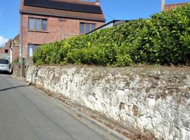 Le petit nid, hotel u gradu Brugelette