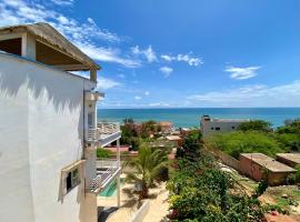 Casa Yoss，督巴布迪阿洛的附設泳池的飯店