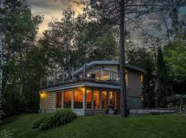 Du Bonheur Lac Pare - Waterfront, Spa & FirePit