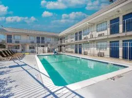 Motel 6 Fort Worth, TX East