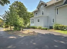 Perfect for Group Retreats - Direct train into NYC! - Off Street Parking Included!