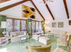 Retro Ohio Home on 1-Acre Property