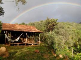 Chalé Candeia no Matutu, hotel sa Aiuruoca