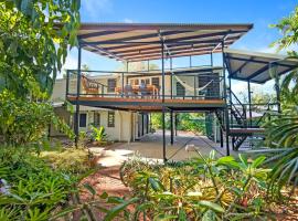 Treehouse in the Tropics - A Lush Poolside Lifestyle, hotel v destinaci Nightcliff