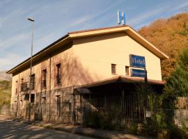 Hotel Ribera del Chicu, hotel em Arriondas