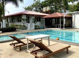 pra tiksha farm, hotel em Karjat