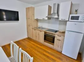 Apartments Lenka - Two Bedroom Apartment with Garden Terrace A4