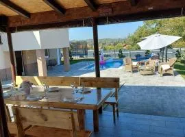 Holiday Home Gra ec - Three Bedroom Holiday Home with swimming pool
