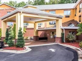 Comfort Suites Morrow- Atlanta South、モローのホテル