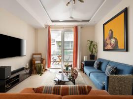 The Urban Nest 3BHK Spacious & Modern Apartments With Kitchen & Wifi, alojamiento con cocina en Nueva Delhi