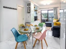 ProApartment Del Mar B82 Modern 1BD apartment with amazing terrace and pool!