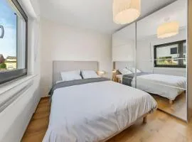 Villa66 - Private Bedroom 6 - Shared Kitchen