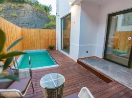 Heaven's Gate Lodge XMAN-Free pick up