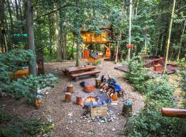 Treehous Sněžník s wellness, lúxustjald í Dolní Morava