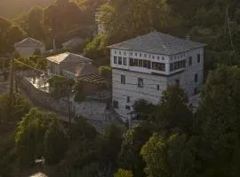 Santikos Mansion, Santikos Collection