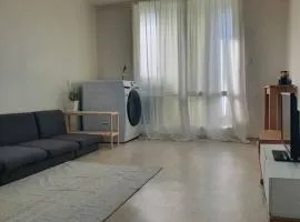 Maru house Tranquil and Airy Space for Long or Short Stays in Nowon 2 qeen bed, near market, air-conditioner, Samsung TV