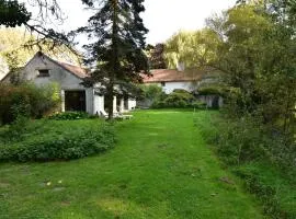 Holiday Home in Vitz-Sur-Authie Garden View