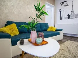 FLH - Green Apartment
