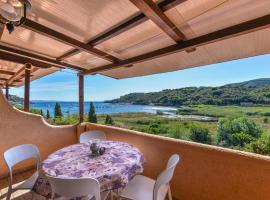 Mono4Posti Vista Mare Il Portolano，位于阿祖罗港的酒店