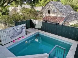 Villa Dore- Holiday House With Swimming Pool ST
