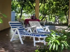 Holiday Home Lido - Three Bedroom Holiday House with Terrace