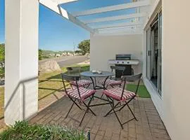 63 Whalerock Estate