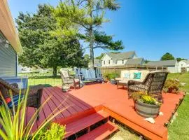 Home with Fire Pit Less Than 1 Mi to Willis Wharf Boat Ramp!