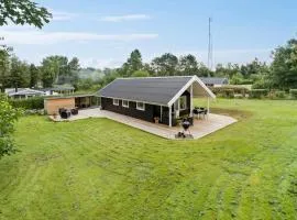 3 Bedroom Nice Home In Melby