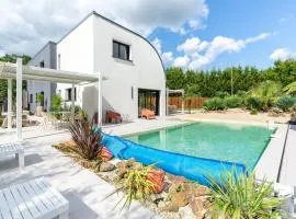 Modern Villa With Private Pool