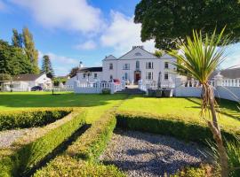 Riverview Georgian House, vila v destinaci Donaghmore Bridge