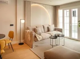 Vita Home Lanzarote I Deluxe Apartments、アレシーフェの駐車場付きホテル