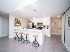 Brand new 2 bed with office condo