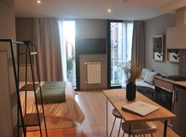 ZALLE OVIEDO SUITES: Oviedo'da bir kendin pişir kendin ye tesisi