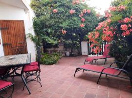 Villetta a 150 mt dalla spiaggia, ξενοδοχείο σε Codaruina