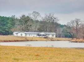 Deck and Views Spacious Lake House Escape