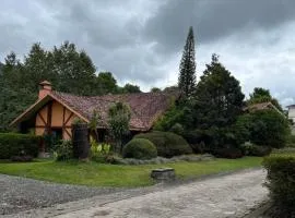 Casa Naranja