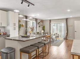 Luxury Gated home near NYC and EWR with free Parking, hotel v mestu Union Square