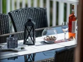 Apartment Maja's Style - Two Bedroom Apartment with Terrace and Garden View