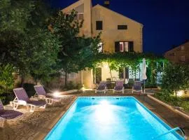 Villa Roza - One-Bedroom Apartment with Balcony