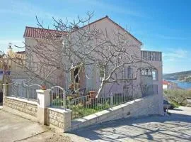 Apartments Villa Rose - Economy Studio with Sea View and shared Terrace A3 crveni