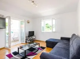 Ana Apartment - One Bedroom Apartment with Balcony