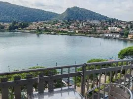 Stupendo Appartamento vista lago sulla passeggiata