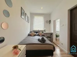 Birch Studio - Peaceful Retreat, 10 Minutes to Gdańsk Old Town & Seaside