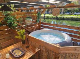 Péniche Chaleureuse avec jacuzzi Toulouse centre, barco em Toulouse