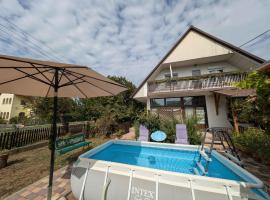 Apartment Balatonboglar 3, hotel v destinaci Balatonboglár