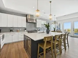 3 Singleton Beach - Oceanfront Estate, Private Pool, Elevator, FREE Activities Included