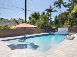 Relaxing Pool House Near Disneyland